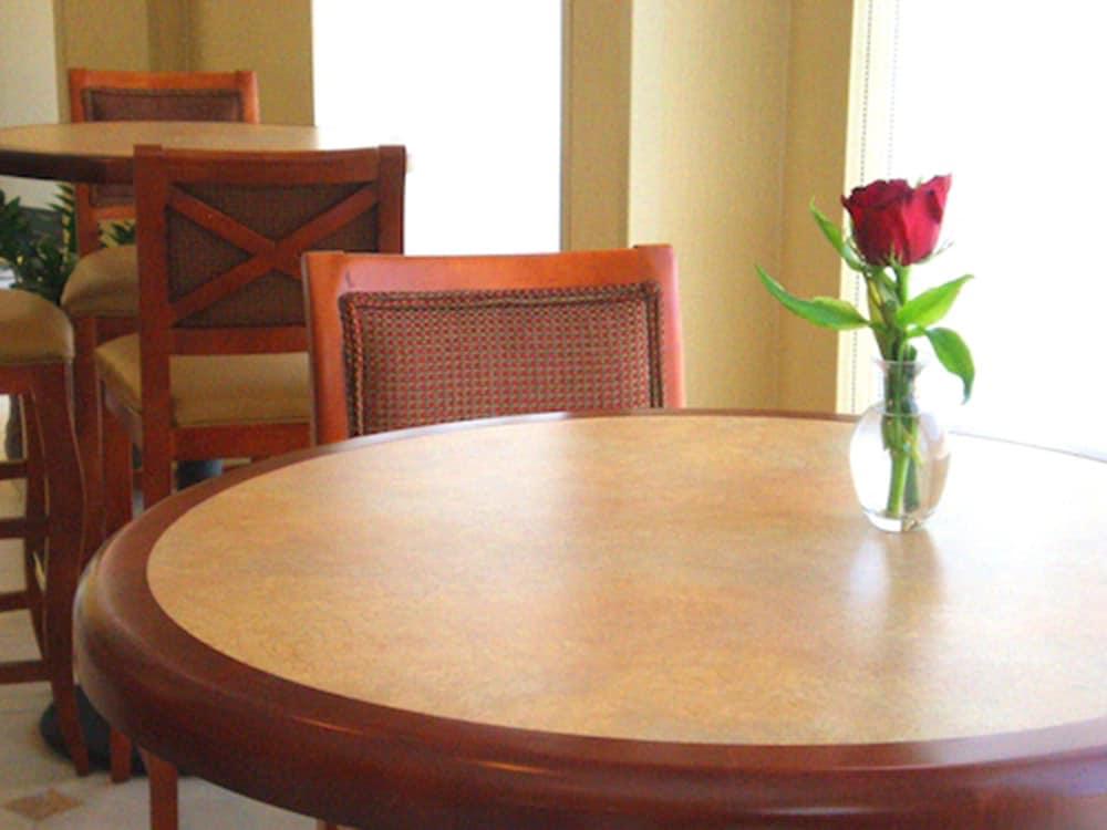 Hilton Garden Inn Riverhead Ngoại thất bức ảnh