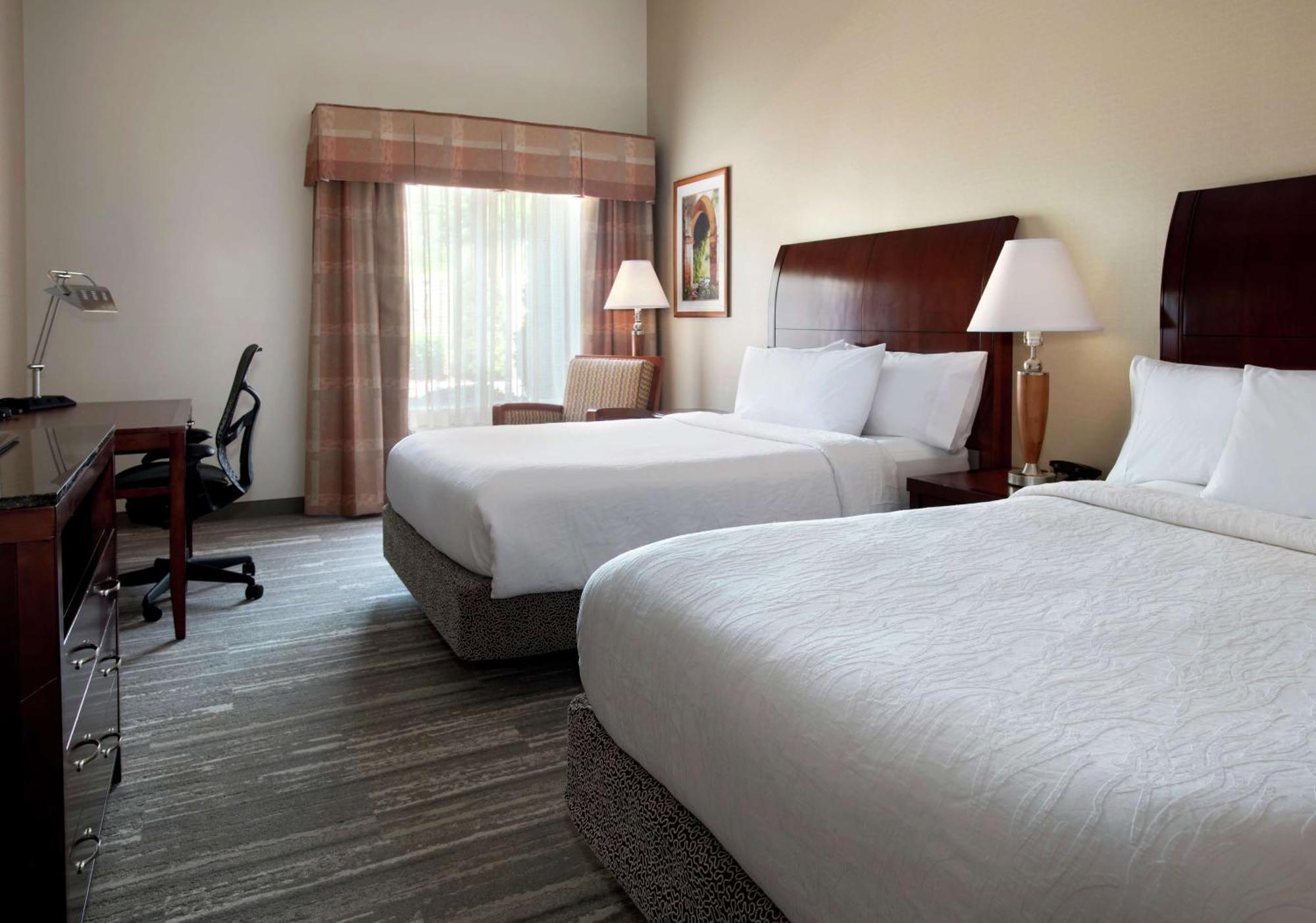 Hilton Garden Inn Riverhead Ngoại thất bức ảnh