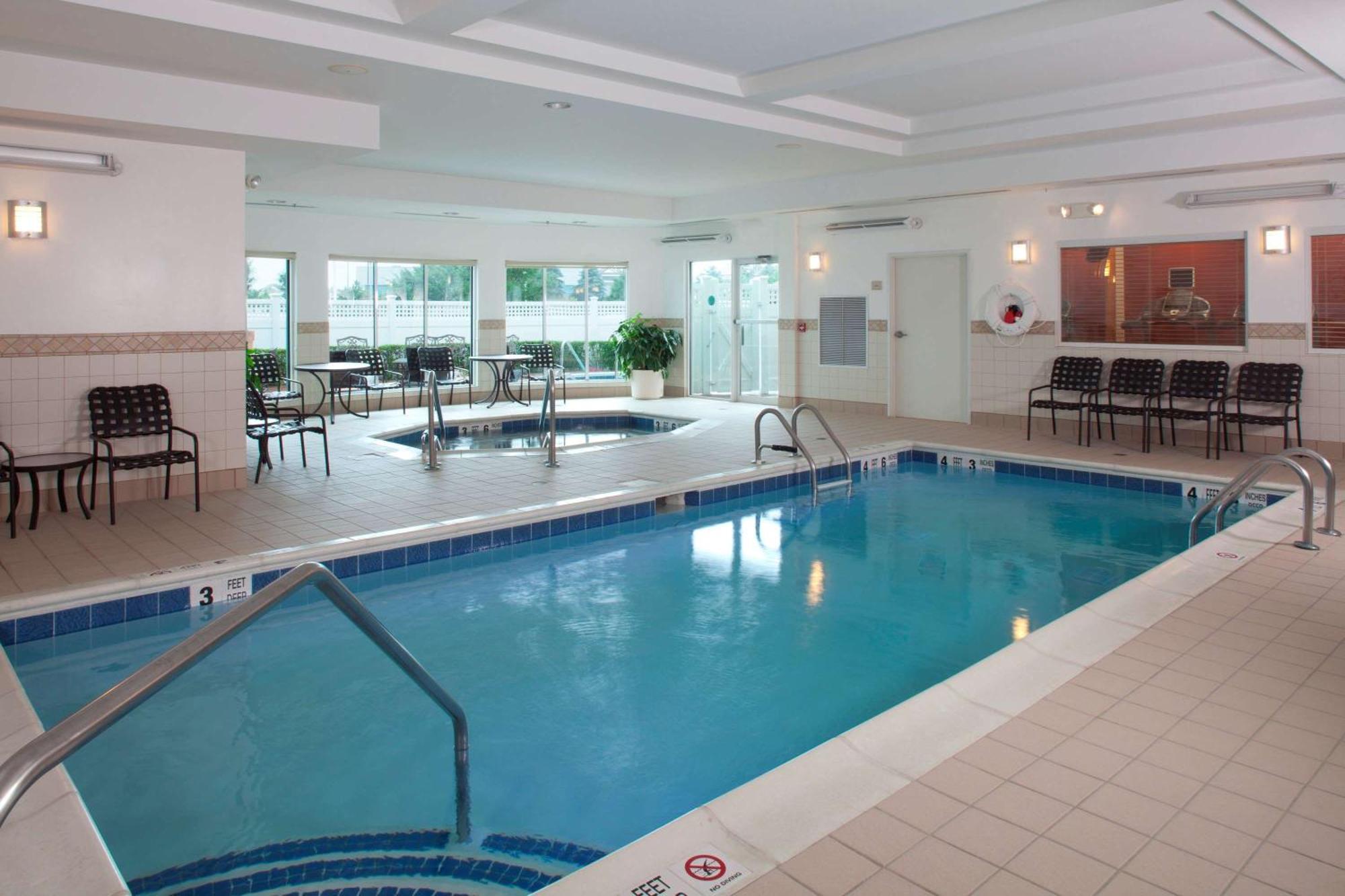 Hilton Garden Inn Riverhead Ngoại thất bức ảnh
